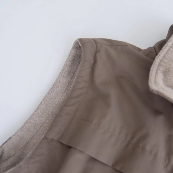 Vintage Woolrich Tan w/ Fleece Liner Vest size  See Measurements in Photo - Picture 8 of 10